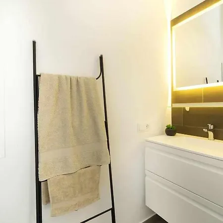 Bennu Lujo Y Confort Centro, Playa *